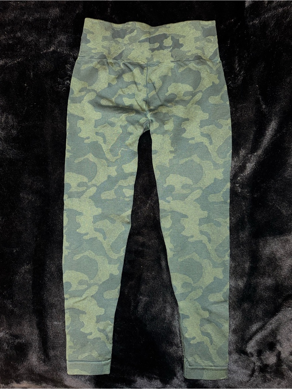 Gymshark Women’s Seamless High-Waisted Leggings - Picture 2 of 4